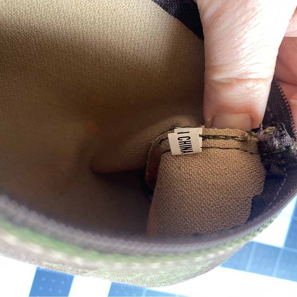 Dooney & Bourke Canvas Green Logo Coin Purse Pouch Small - Picture 7 of 7